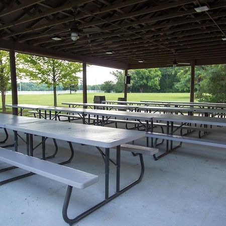 Отель Richmond North / Kings Dominion Koa Досуэлл Экстерьер фото