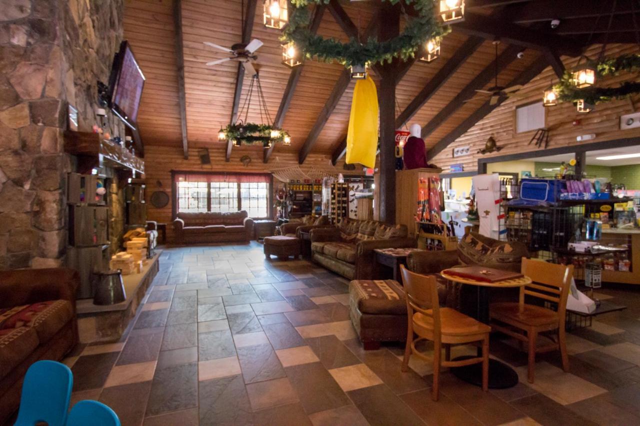 Отель Richmond North / Kings Dominion Koa Досуэлл Экстерьер фото